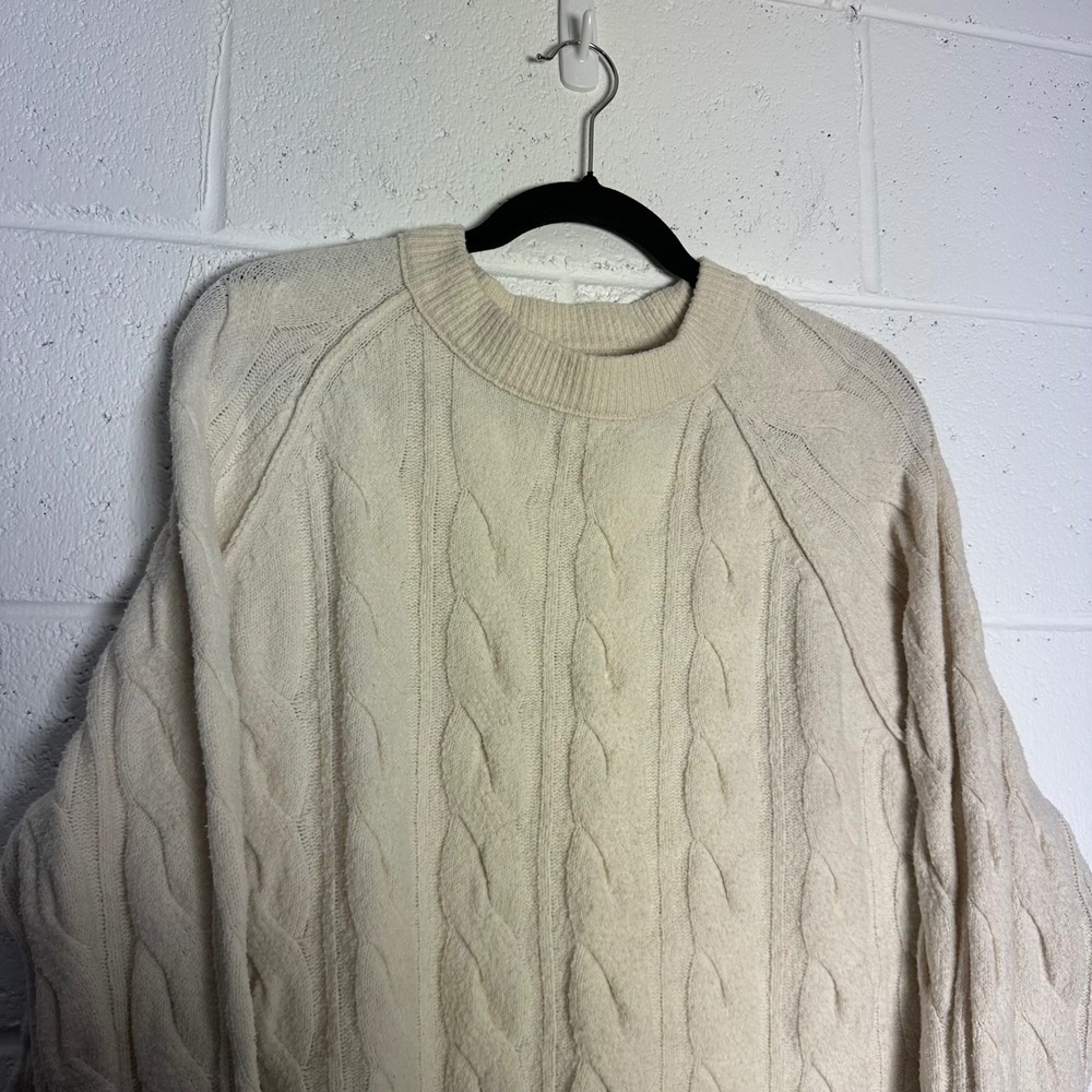 Aerie Cream Cable Knit Crew Neck Sweater Raglan Long Sleeve Ivory Medium